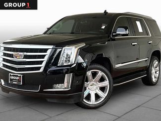 Used 2017 Cadillac Escalade Luxury AWD/4WD video 1
