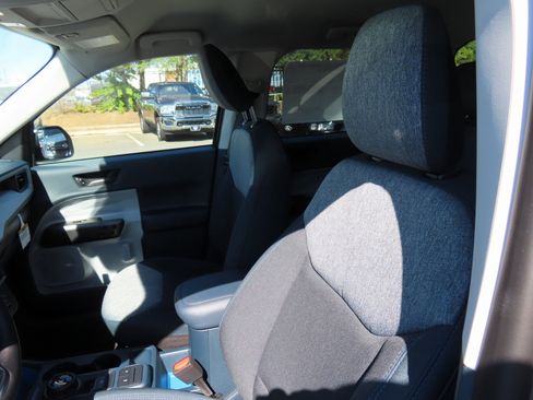 New 2025 Ford Maverick XLT w/ XLT Luxury Package image 14