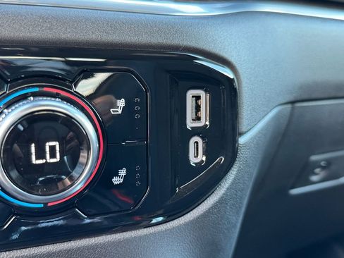 Used 2026 GMC Sierra 1500 Elevation image 27