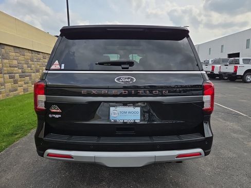 Used 2023 Ford Expedition Timberline image 9