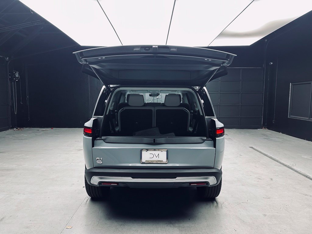 Used 2024 Rivian R1S Adventure Dual AWD/4WD image 44