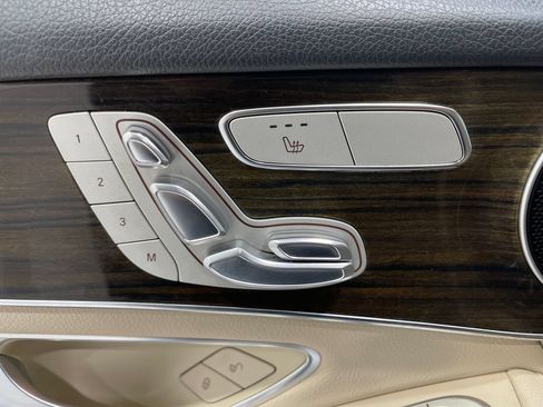 Used 2016 Mercedes-Benz GLC 300 4MATIC w/ Premium Package image 13