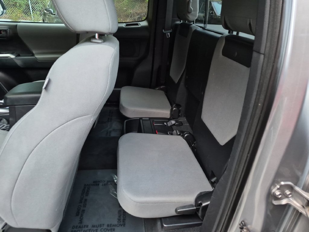 Used 2016 Toyota Tacoma SR5 w/ Towing Package AWD/4WD image 25