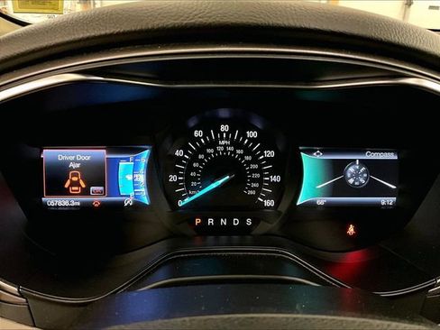 Used 2019 Ford Fusion SEL FWD image 19