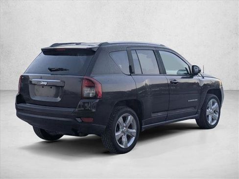 Used 2014 Jeep Compass Latitude w/ Sun/Sound Group FWD image 5