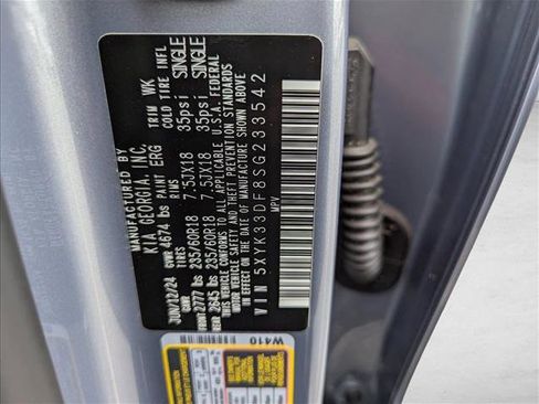 Used 2025 Kia Sportage EX image 29