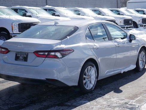 Used 2022 Toyota Camry LE image 8