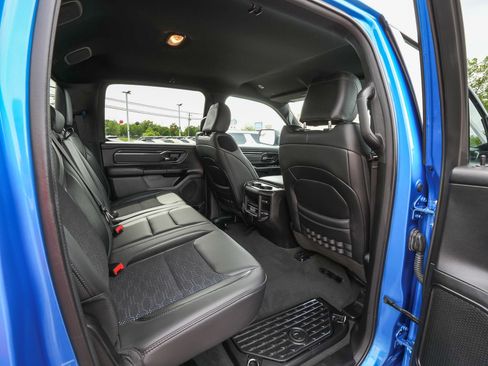 Used 2023 RAM 1500 Big Horn AWD/4WD image 40
