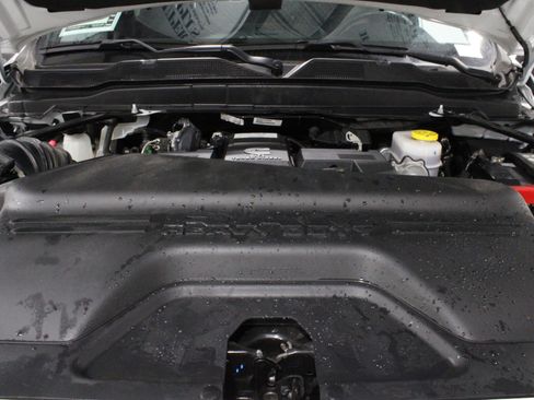 Used 2024 RAM 2500 Lone Star w/ Sport Appearance Package AWD/4WD image 37