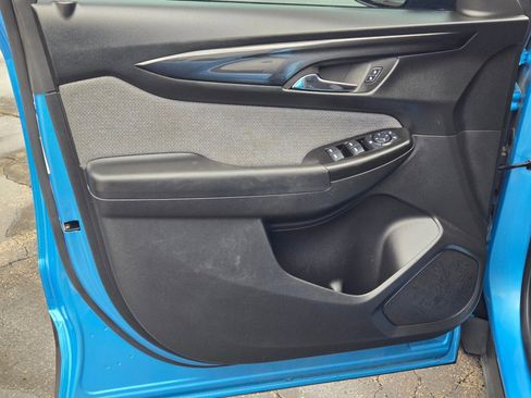 Used 2025 Chevrolet TrailBlazer LT w/ LT Cold Weather Package image 18