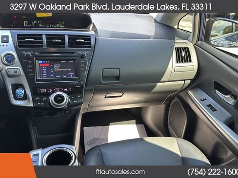 Used 2014 Toyota Prius V Five FWD image 28