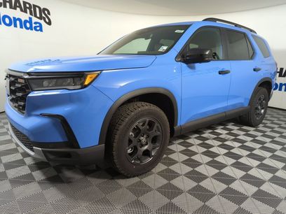 New 2025 Honda Pilot TrailSport