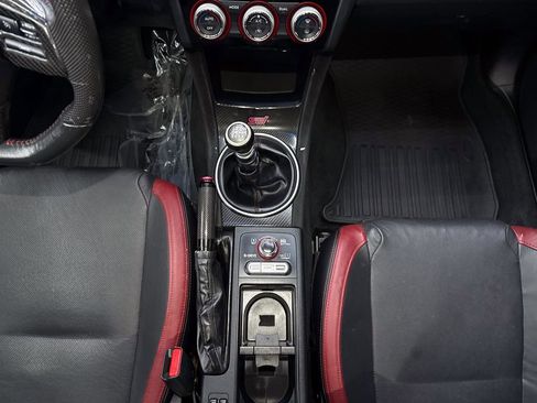 Used 2016 Subaru WRX STI Limited image 23