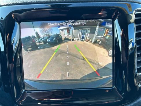 Used 2020 Jeep Compass Limited image 14