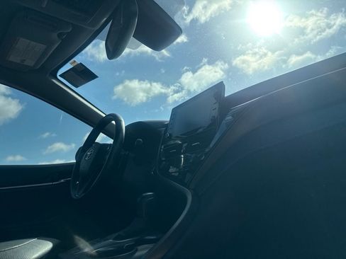 Used 2021 Toyota Camry XSE FWD image 23