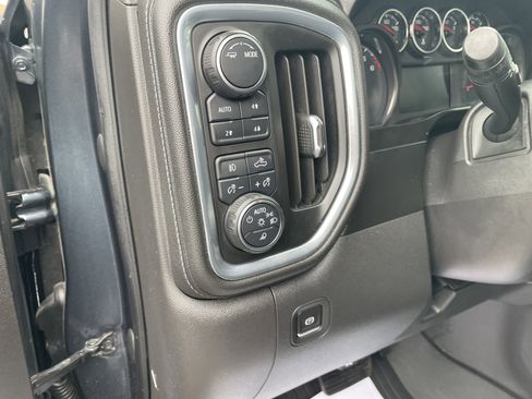 Used 2021 Chevrolet Silverado 1500 LT Trail Boss w/ Convenience Package II image 29