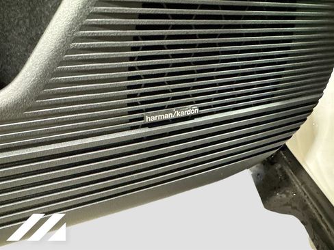 New 2026 Subaru Outback Touring XT image 21