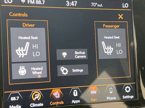 Used 2022 Jeep Grand Cherokee Laredo X image 16