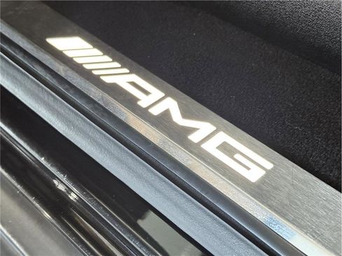 Used 2015 Mercedes-Benz G 63 AMG 4MATIC image 21