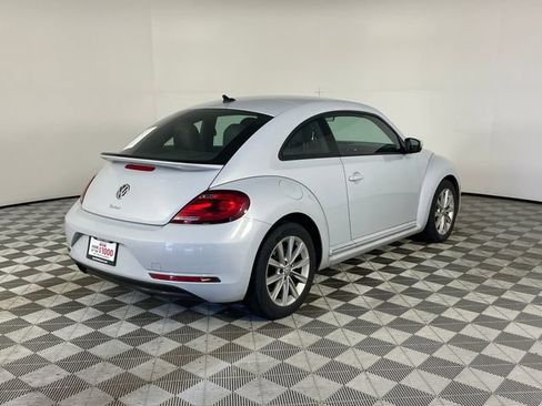 Used 2018 Volkswagen Beetle 2.0T S FWD image 16