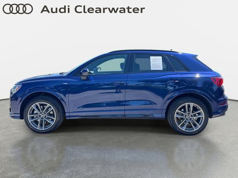 Used 2025 Audi Q3 2.0T Premium w/ Convenience Package AWD/4WD image 2