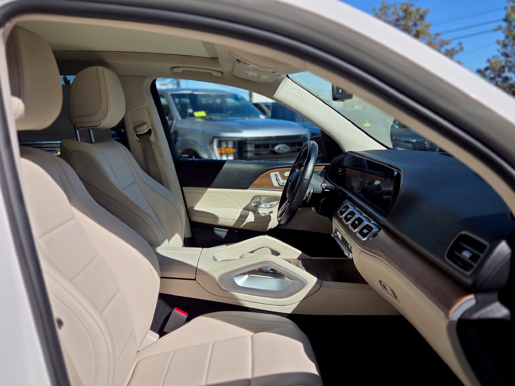 Used 2023 Mercedes-Benz GLE 350 4MATIC w/ Premium Package image 29