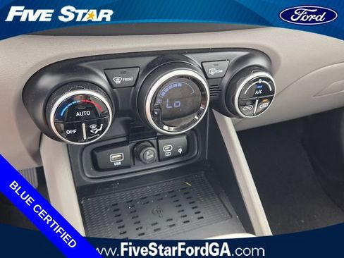 Used 2026 Hyundai Venue SEL FWD image 21