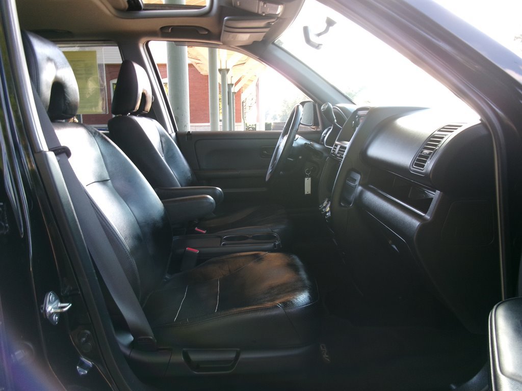 Used 2006 Honda CR-V EX image 19