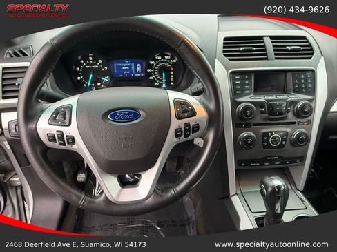Used 2015 Ford Explorer XLT AWD/4WD image 11