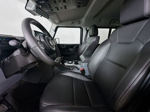 Used 2024 INEOS Grenadier image 33