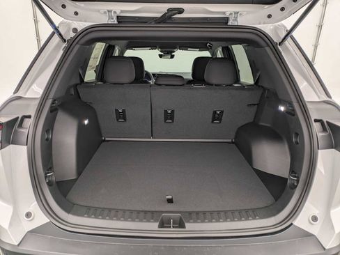 New 2026 Chevrolet Equinox LT image 31