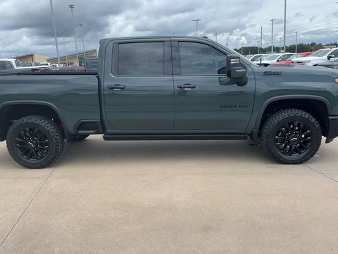 Used 2026 Chevrolet Silverado 2500 LTZ w/ LTZ Plus Package AWD/4WD image 8