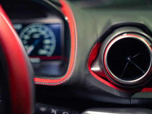 Used 2020 Ferrari 812 Superfast RWD image 50