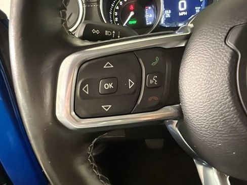 Used 2023 Jeep Wrangler Unlimited Sahara w/ Cold Weather Group AWD/4WD image 14