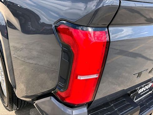 Certified 2025 Toyota Tacoma SR5 image 29