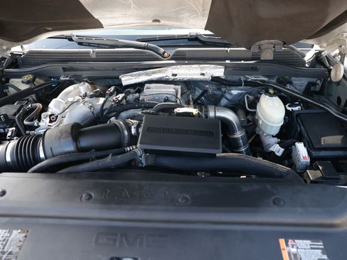 Used 2018 GMC Sierra 2500 Denali w/ Duramax Plus Package image 23