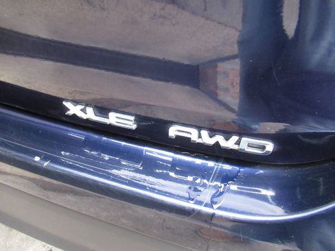 Used 2020 Toyota Highlander XLE image 7