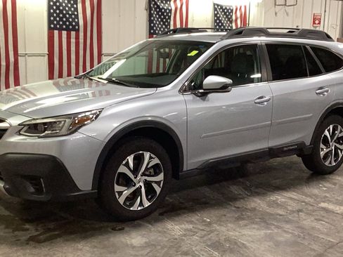 Used 2021 Subaru Outback Limited image 2