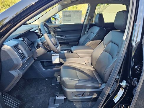 New 2025 Nissan Pathfinder SL w/ Cargo Package image 19