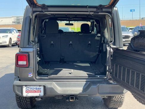 Used 2022 Jeep Wrangler Unlimited Sport AWD/4WD image 5