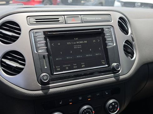 Used 2017 Volkswagen Tiguan S FWD image 23