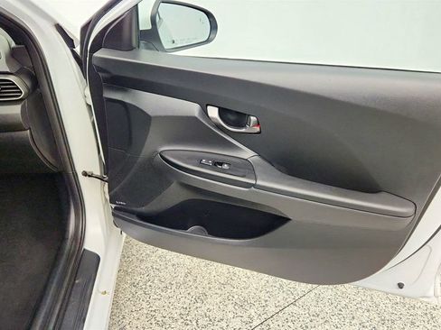 Used 2020 Hyundai Veloster 2.0 Premium FWD image 26