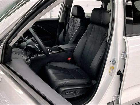 Used 2025 Acura ADX FWD image 24