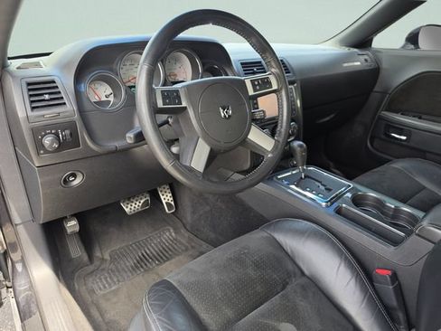 Used 2009 Dodge Challenger SRT8 w/ SRT Option Group II RWD image 18
