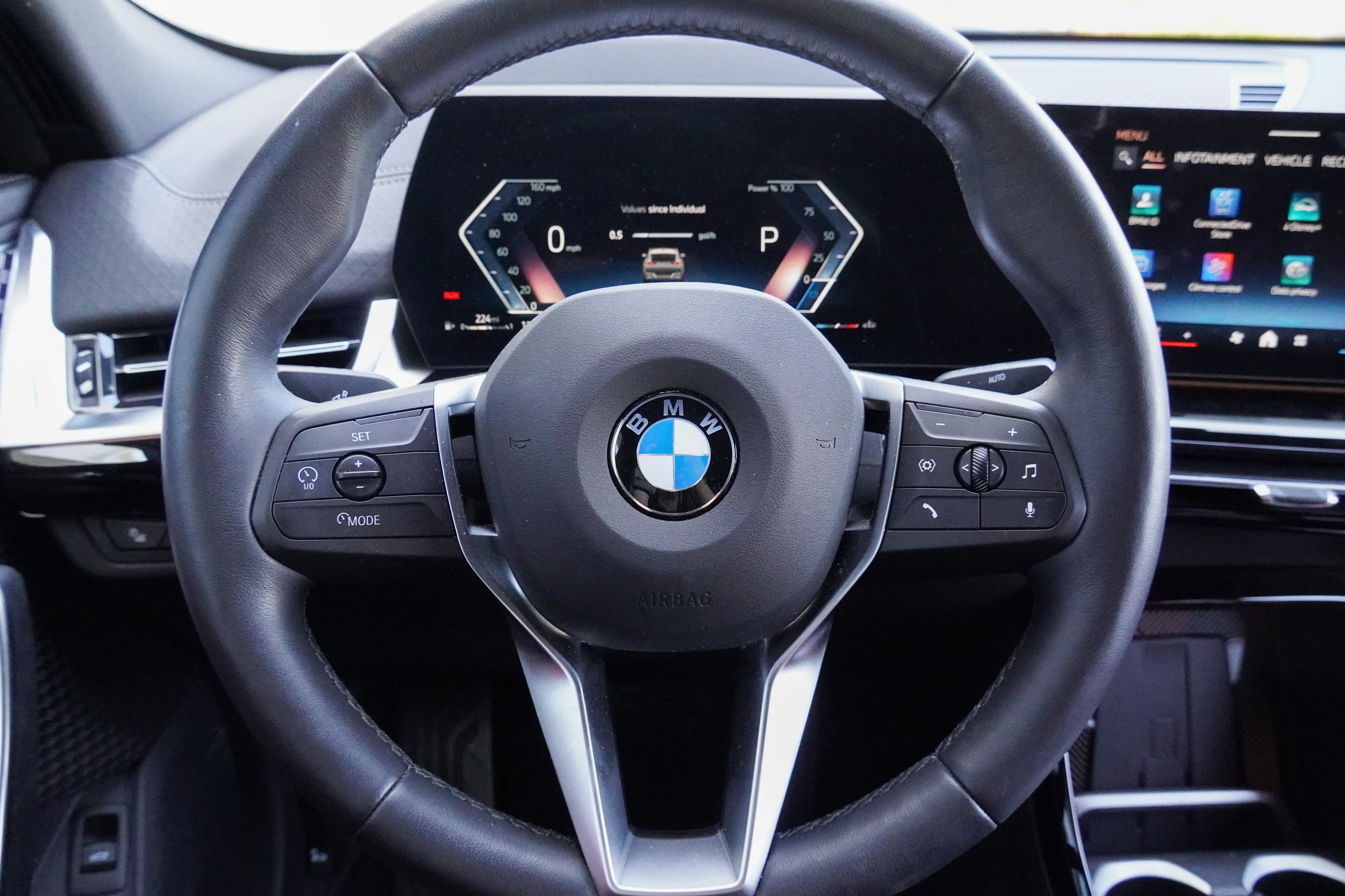 Certified 2025 BMW X2 xDrive28i AWD/4WD image 18