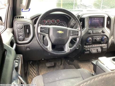 Used 2020 Chevrolet Silverado 1500 LT w/ Texas Edition AWD/4WD image 8