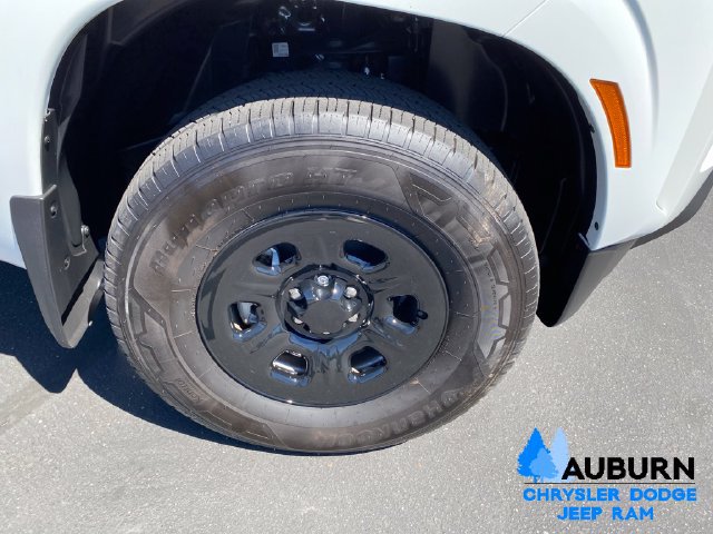 Used 2024 Nissan Frontier S AWD/4WD image 9