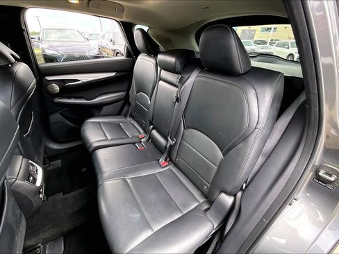 Used 2019 INFINITI QX50 Essential w/ Premium Heat Package image 18