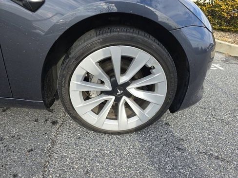 Used 2021 Tesla Model 3 Standard Range Plus image 21