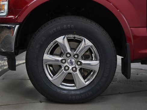 Used 2019 Ford F150 Lariat w/ Equipment Group 502A Luxury AWD/4WD image 29
